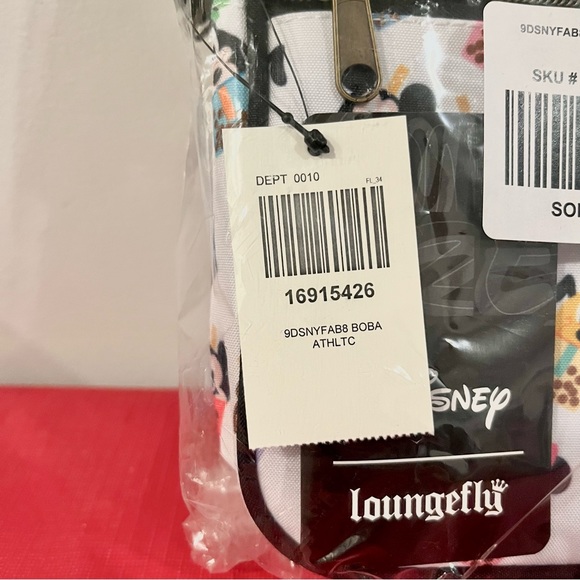 NEW Loungefly Disney Mickey Mouse & Friends Boba Athletic Crossbody Bag - Picture 4 of 8